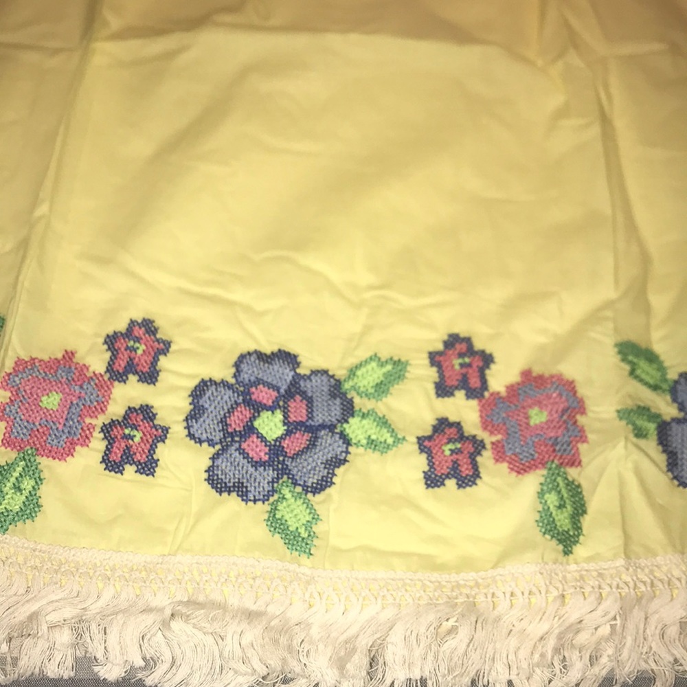 ✂️ Cute yellow off-shoulder dress with 💐🌷 - Picture 8 of 8